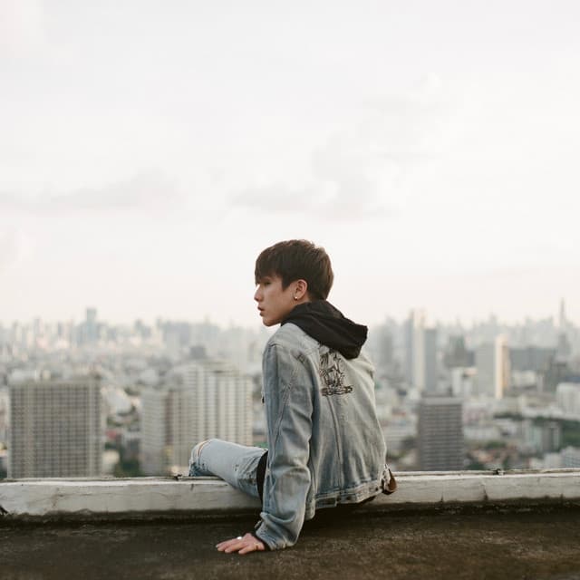 สองใจ - เพลงประกอบภาพยนตร์ "วอน(เธอ)"